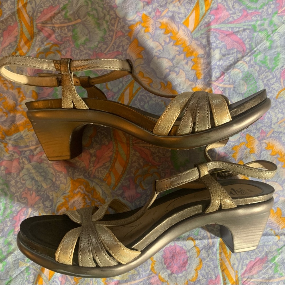 Abeo tan strappy sandals